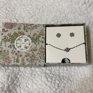 NWT TORY BURCH Silver Sparkle Roxanne Chain Bracelet & Earring Set